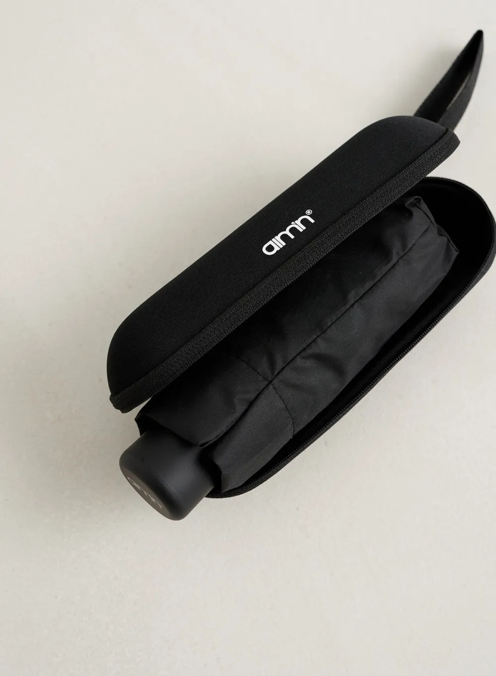 AIM’N Black Edge Pocket Umbrella