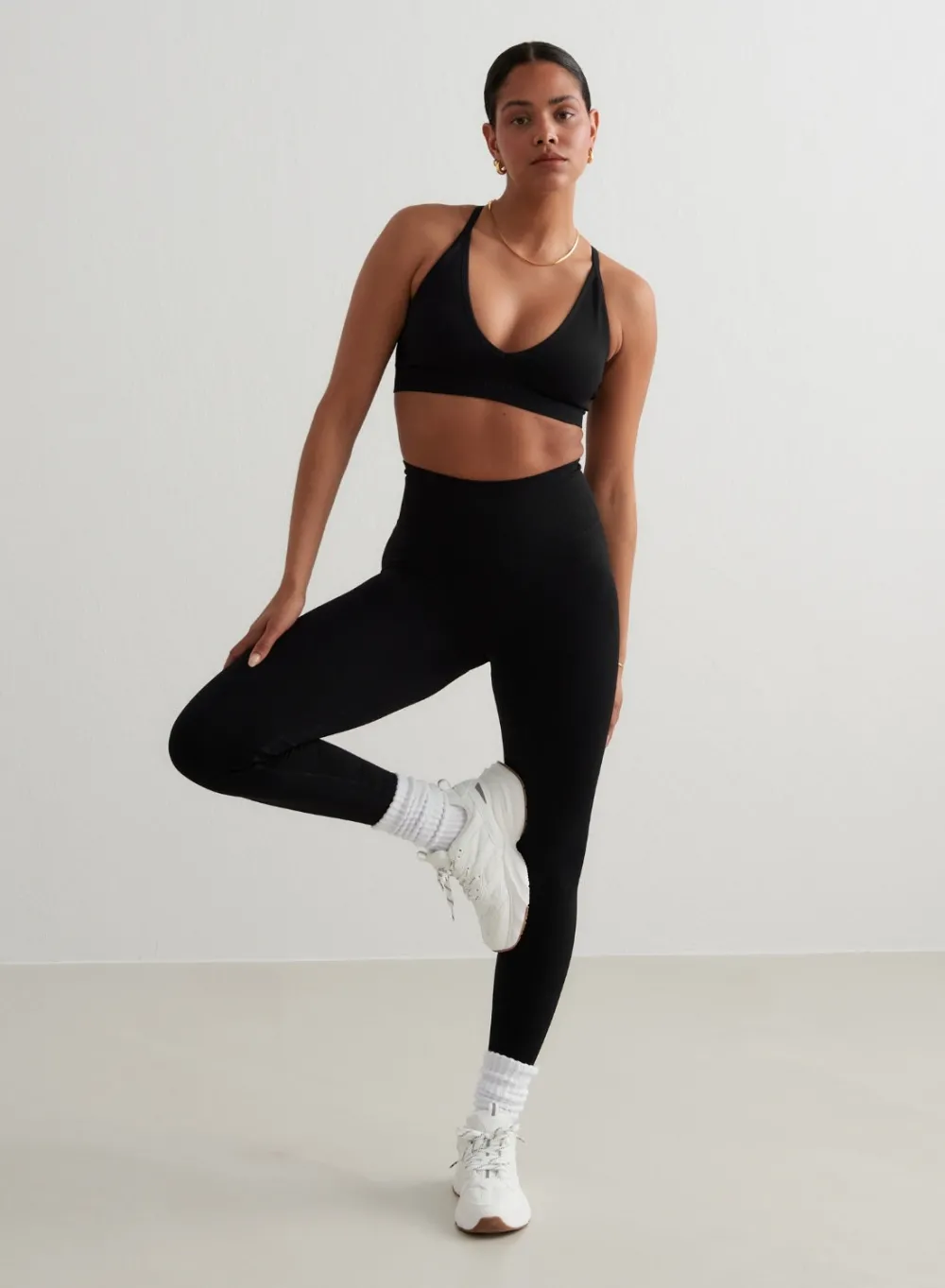 AIM’N Shape Seamless Cross Back Bra