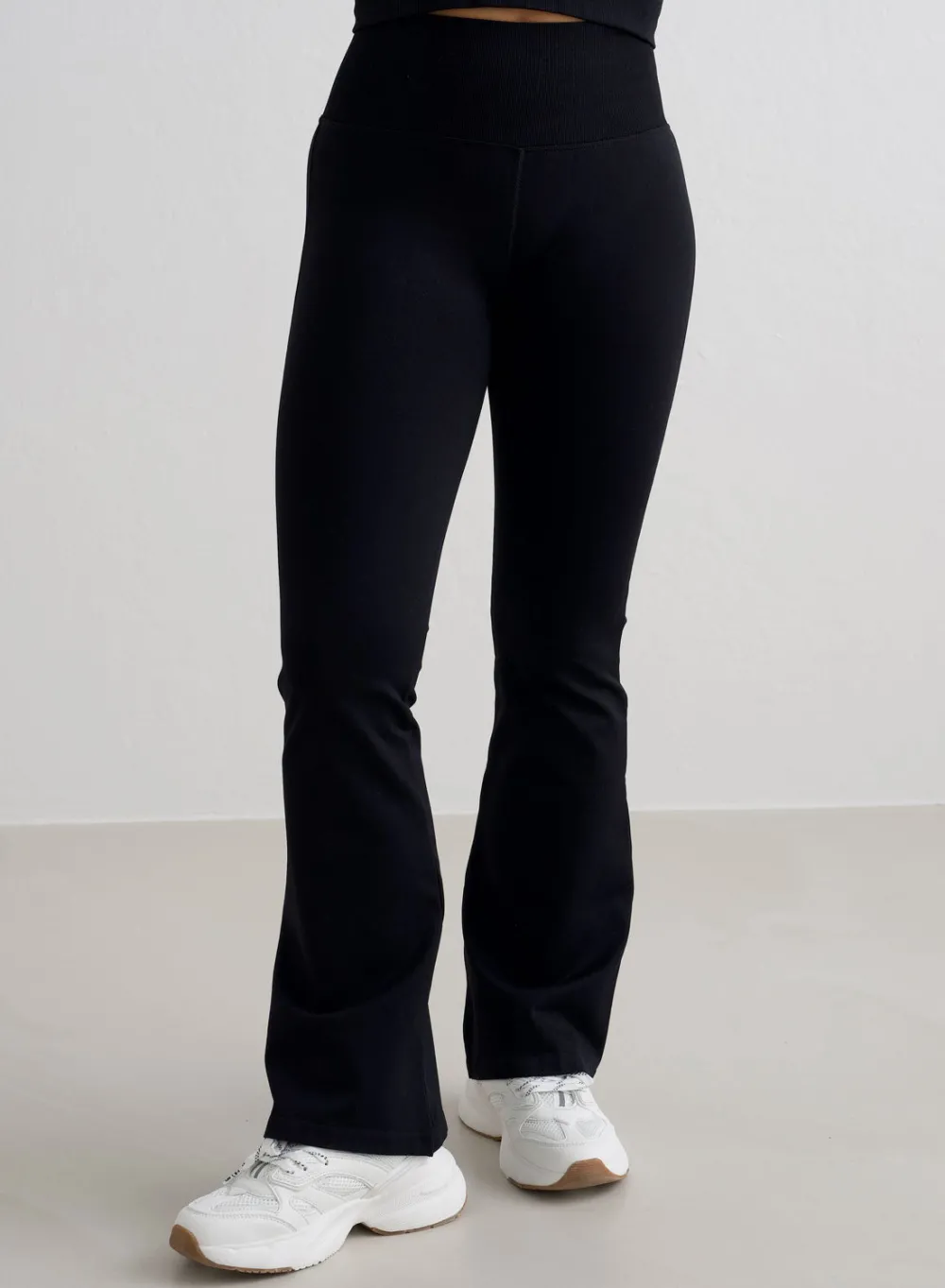 AIM’N Black Shape Seamless Flare Petite Tights