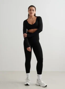 AIM’N Black Shape Seamless Long Sleeve Bolero