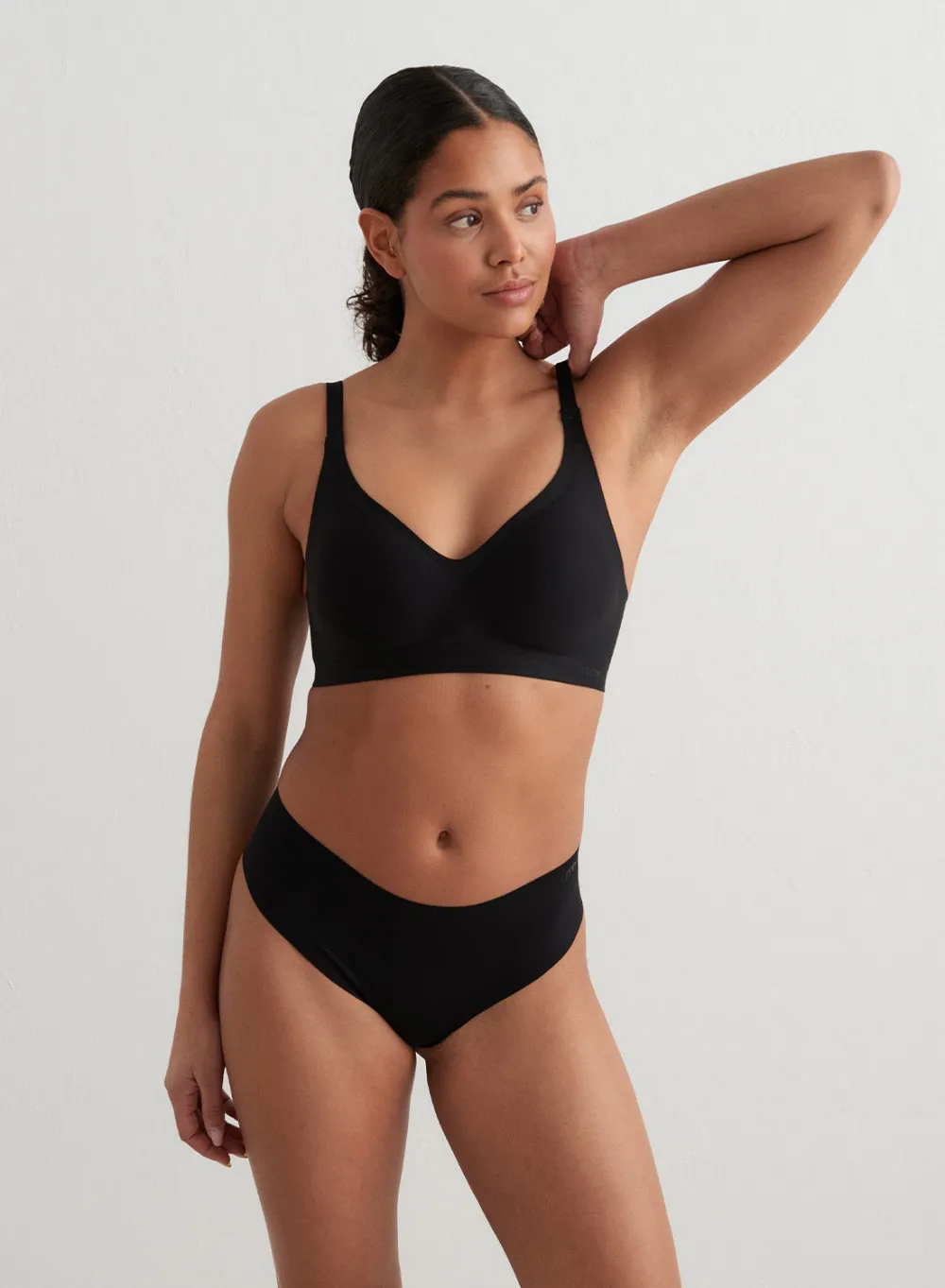 AIM’N Black Soft Bra