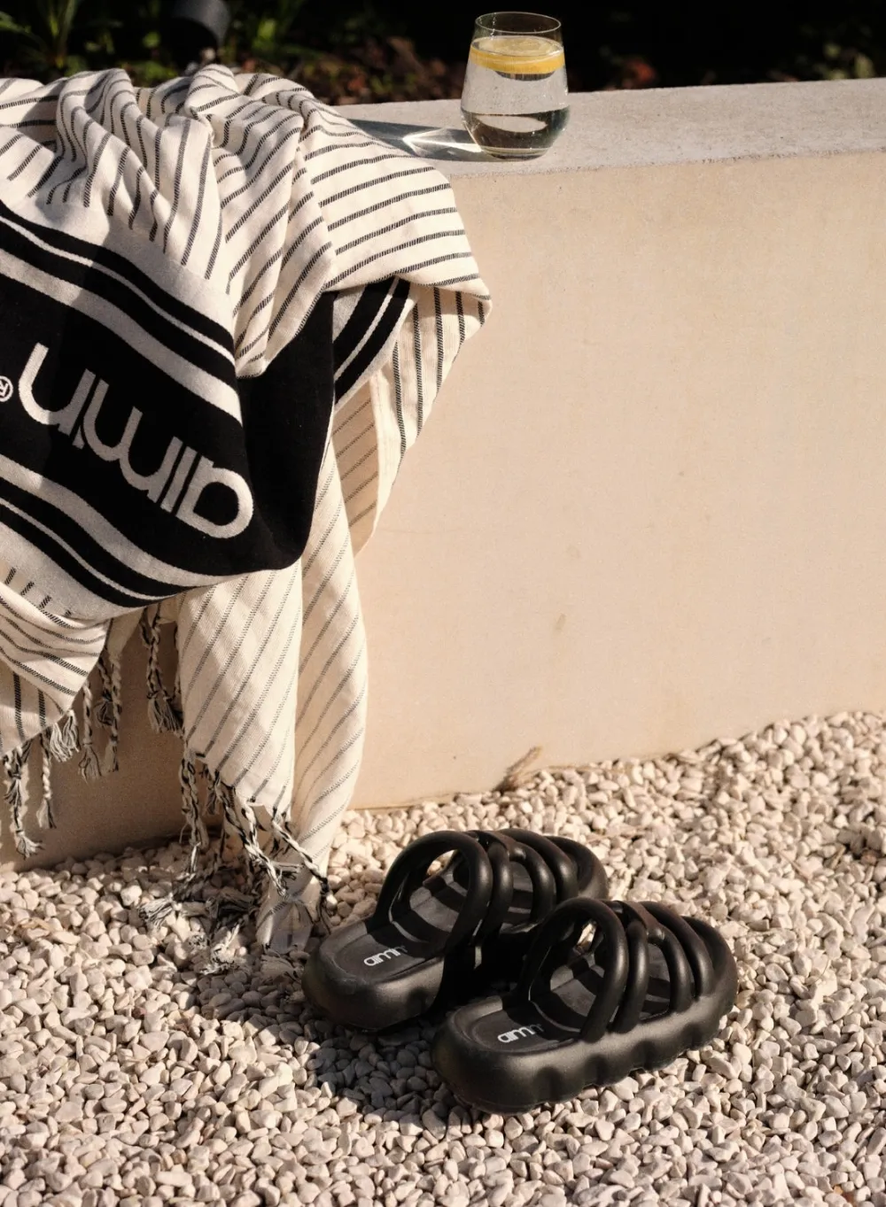 AIM’N Black Strappy Slide
