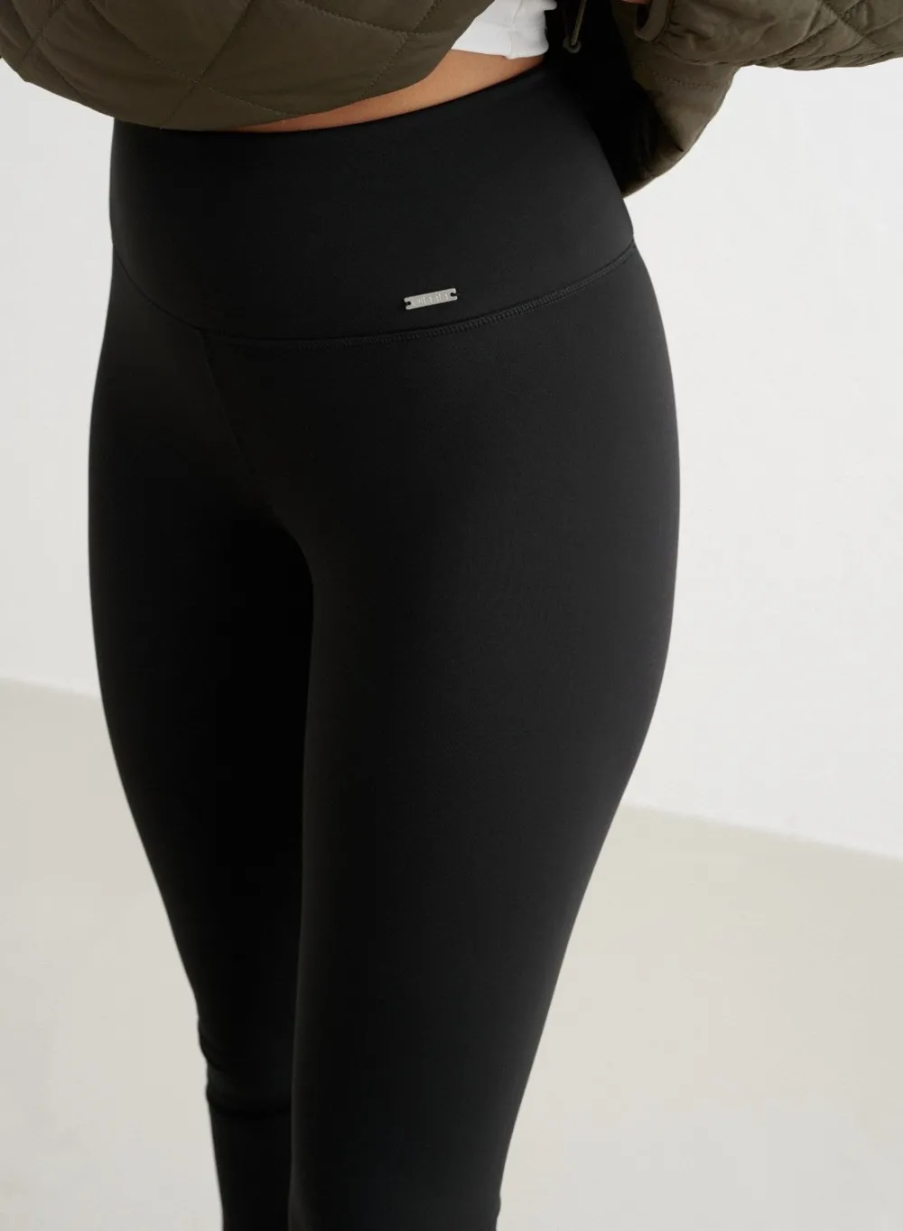 AIM’N Black Warming Flare Tights