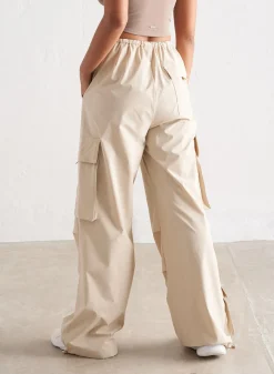 AIM’N Café Au Lait Windbreaker Parachute Pants