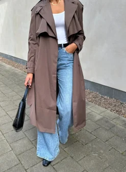 AIM’N Recycled Tech Trench Coat