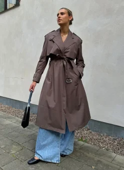 AIM’N Recycled Tech Trench Coat