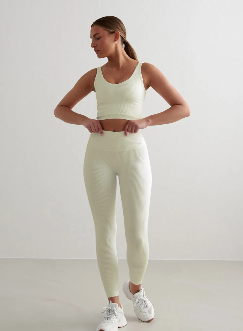 AIM’N Off-White Ribbed Seamless Tights