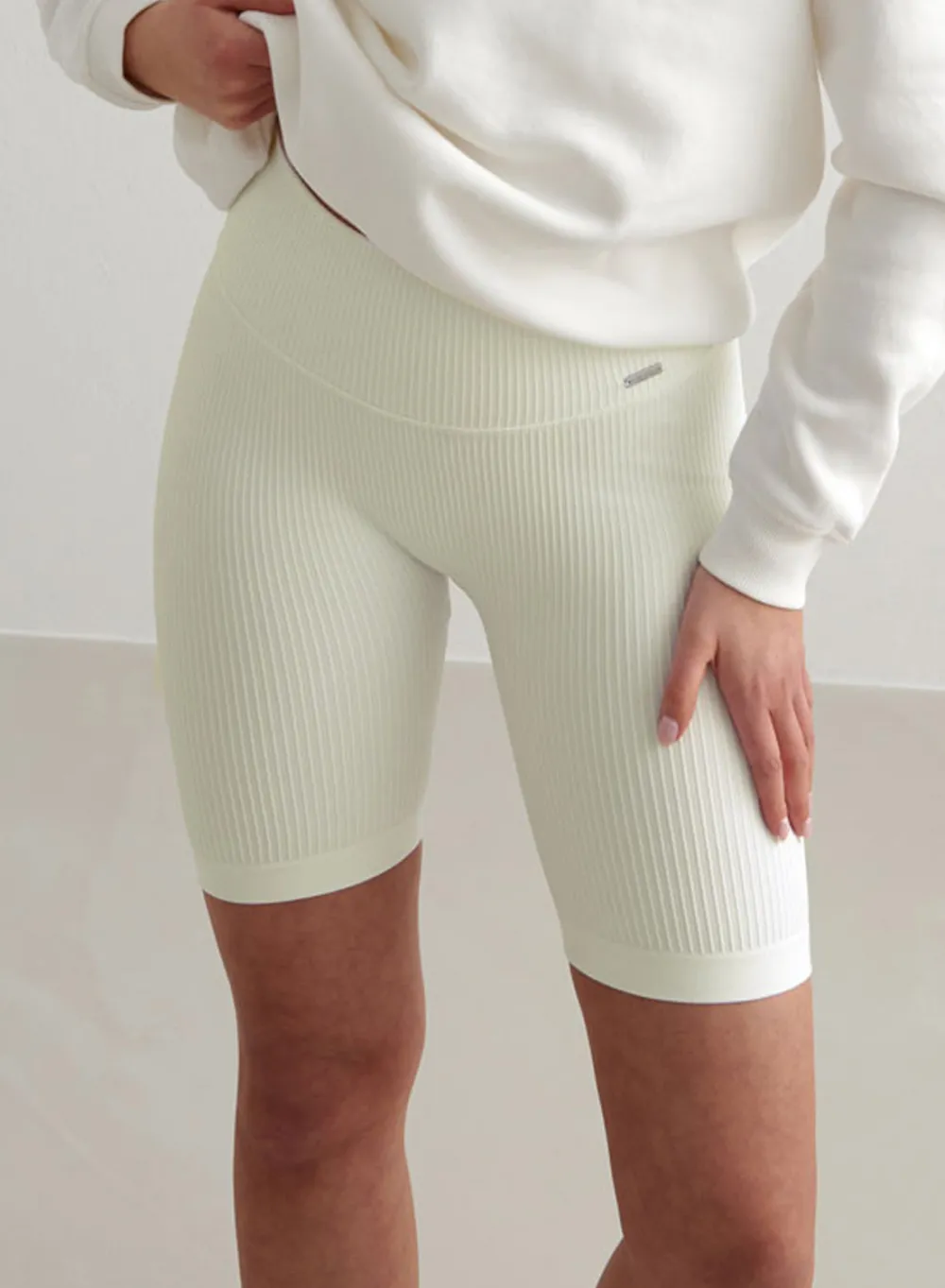 AIM’N Off-White Ribbed Seamless Biker Shorts