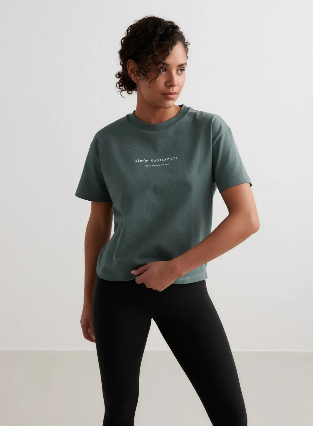 AIM’N Serif Boxy T-shirt