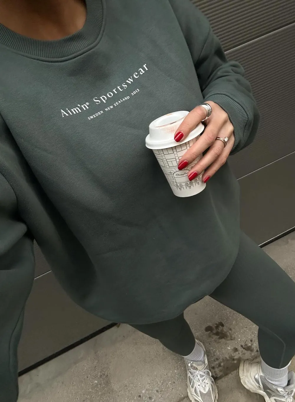 AIM’N Serif Sweatshirt