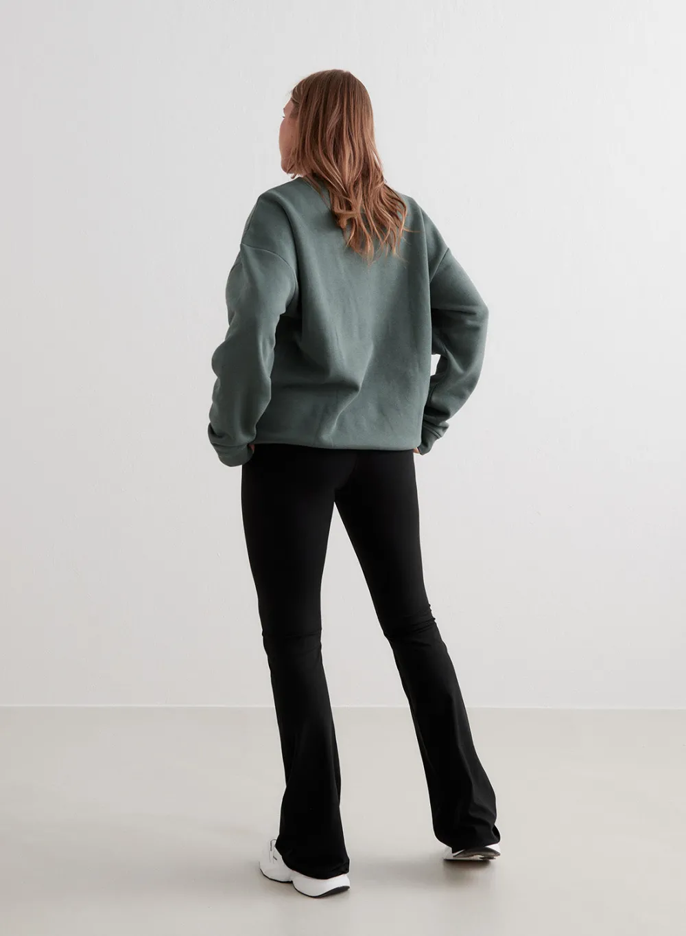 AIM’N Serif Sweatshirt