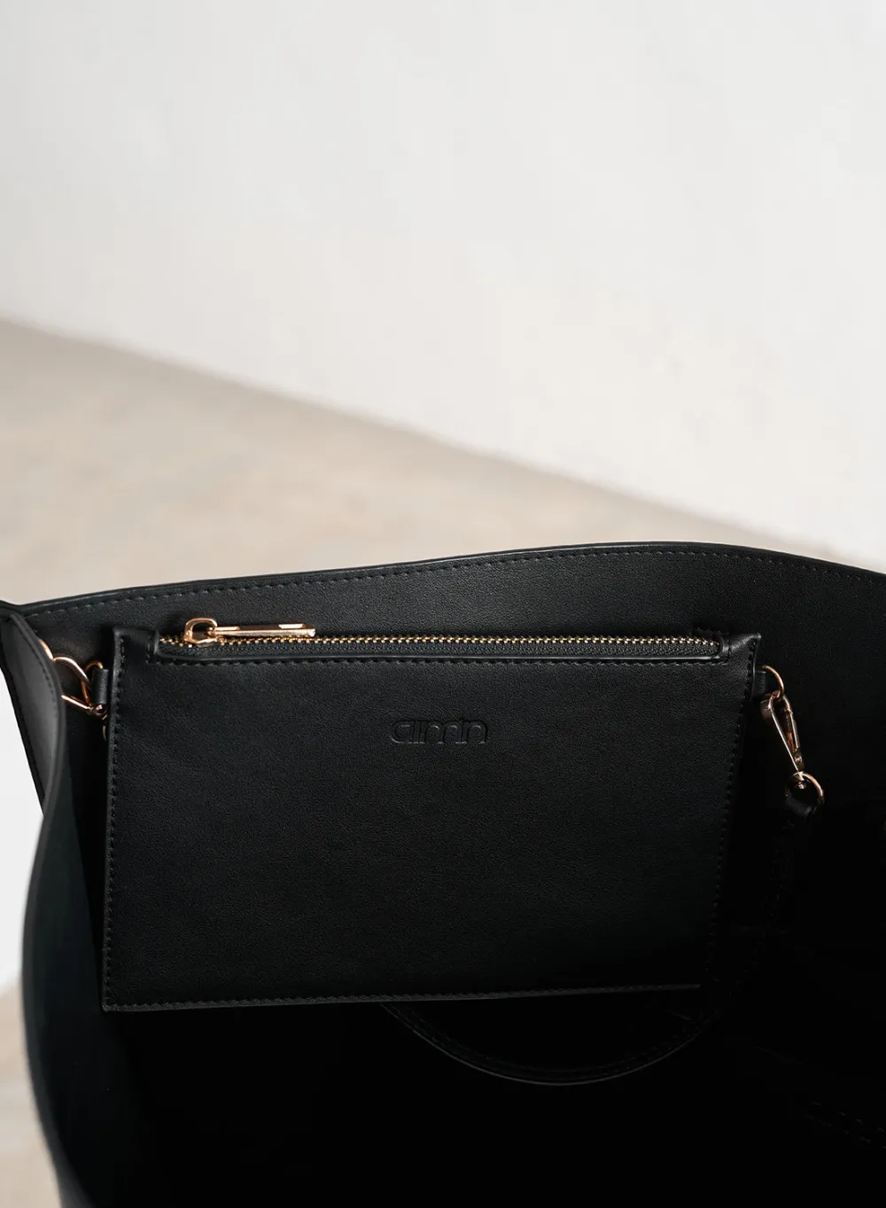 AIM’N The Perfect Tote Bag
