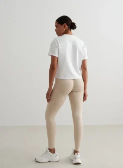 AIM’N White Club Boxy T-Shirt