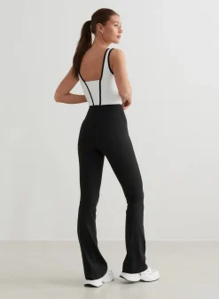 AIM’N White Sense Zipped Bralette